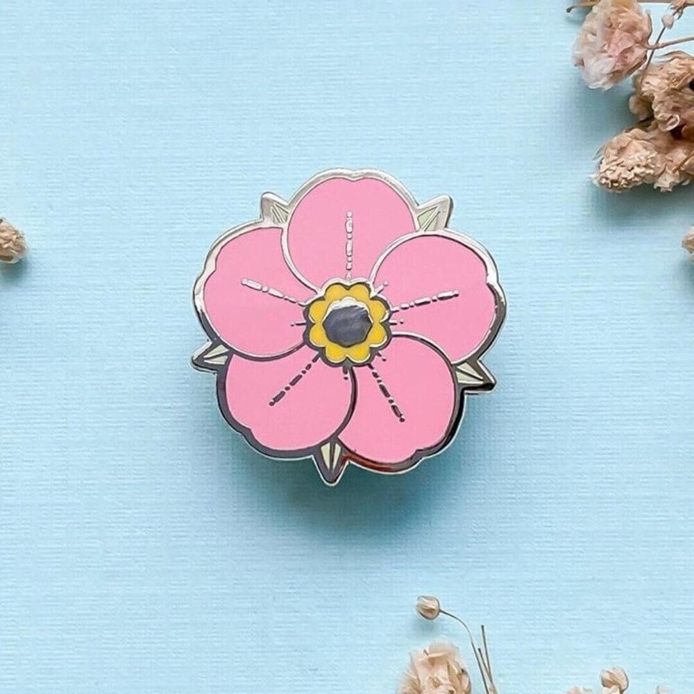 Mini Pink‎ Strawberry Flower Enamel Pin - Gold Plated Nature Jewelry & Brooch